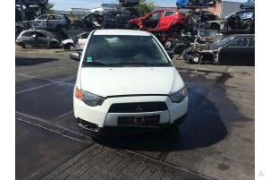 Mitsubishi Colt 1.1 12V Épave (2011, Blanc)