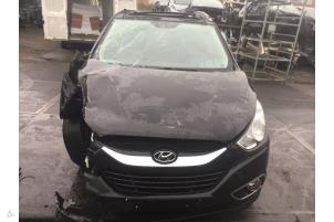 Hyundai iX35 2.0 16V Vehículo de desguace (2011, Negro)