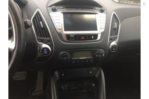 Hyundai iX35 2.0 16V Vehículo de desguace (2011, Negro)