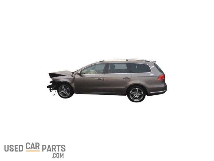 Volkswagen Passat Variant 2.0 TDI 16V 170 Schrottauto (2010, Braun)