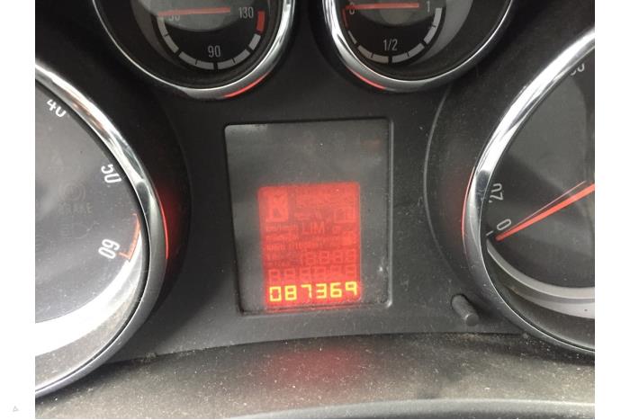 Opel Meriva 1.7 CDTI 16V Épave (2011, Noir)