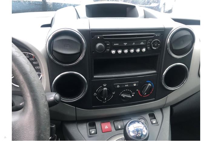 Peugeot Partner Tepee 1.6 VTI 120 16V Vehículo de desguace (2012, Azul)