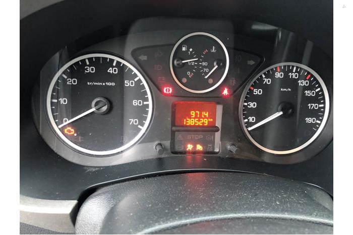Peugeot Partner Tepee 1.6 VTI 120 16V Vehículo de desguace (2012, Azul)