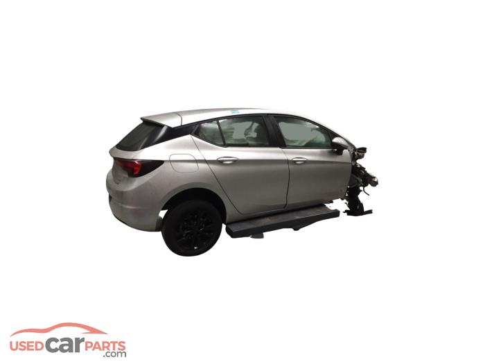 Opel Astra K 1.0 SIDI Turbo 12V Épave (2017, Métallisé, Argenté)