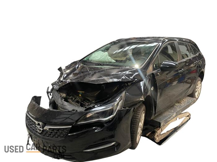 Opel Astra K Sports Tourer 1.5 CDTi 105 12V Vehículo de desguace (2020, Negro)