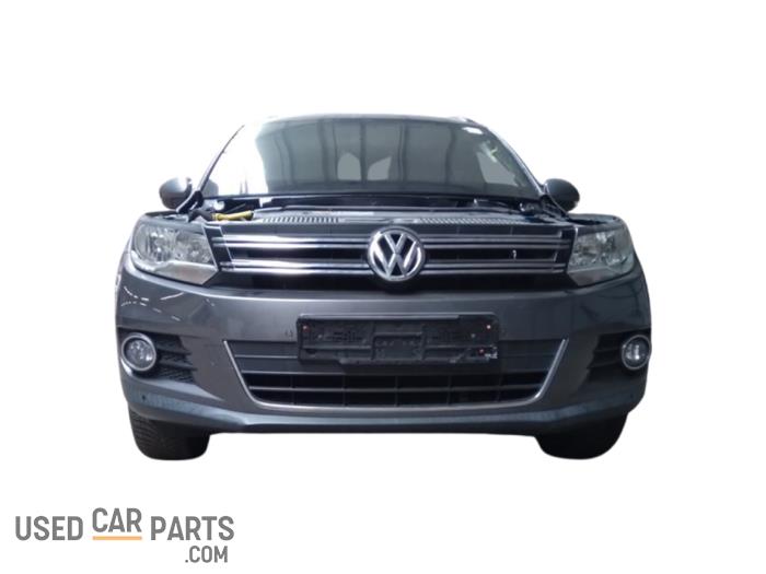 Volkswagen Tiguan 1.4 TSI 16V Samochód złomowany (2014, Szary)