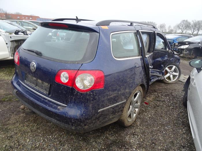 Volkswagen Passat Schrottauto (2006, Blau)