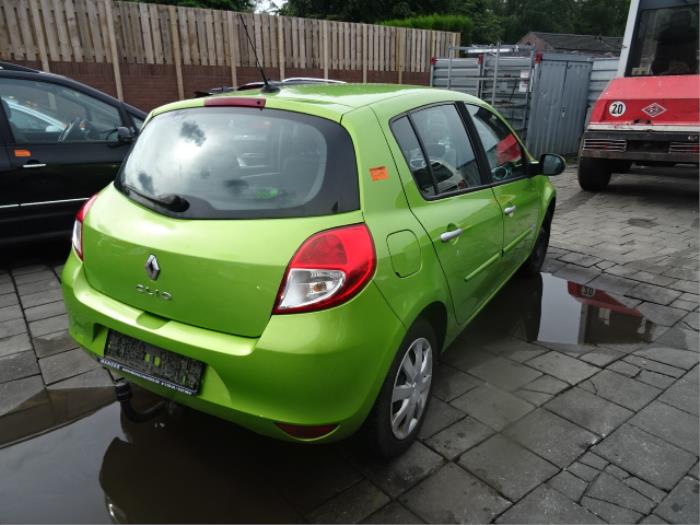 Renault Clio Salvage vehicle (2009, Green)