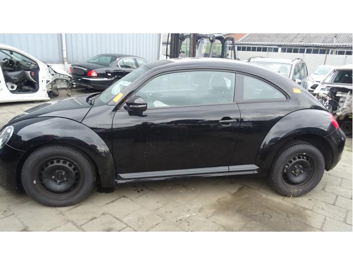 Volkswagen Beetle Salvage vehicle (2013, Black)