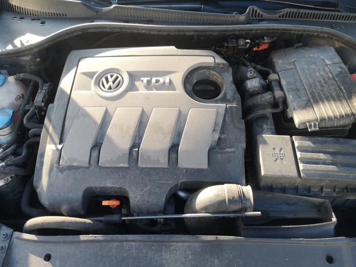 Volkswagen Golf VI 1.6 TDI 16V Épave (2011, Bleu)