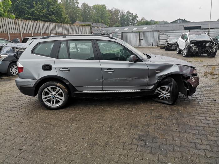 BMW X3 3.0d 24V Épave (2007, Gris)
