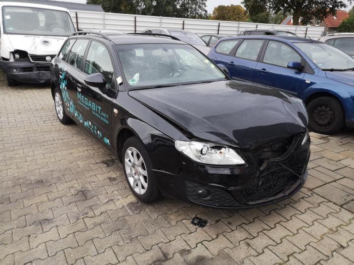 Seat Exeo ST 1.8 TSI 16V Épave (2011, Noir)