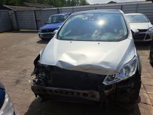 Ford C-Max 2.0 TDCi 16V Épave (2014)