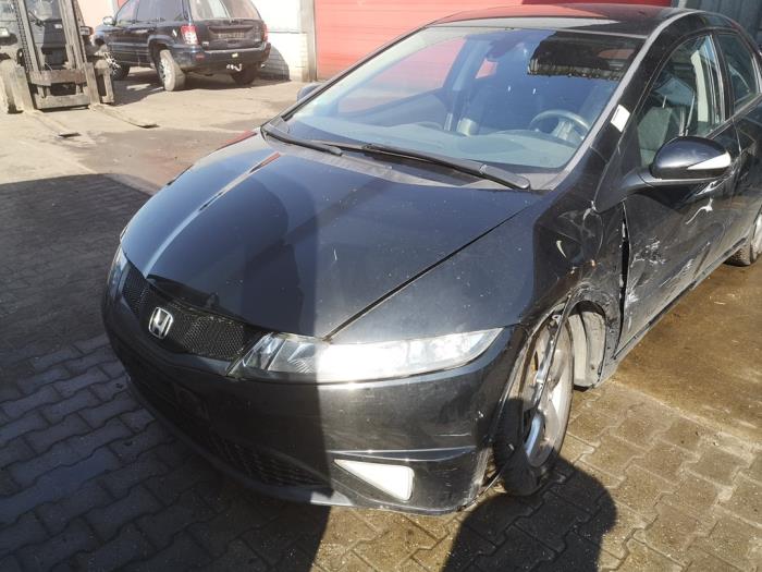 Honda Civic 1.4i Type S 16V Skrotfordon (2009, ZWART)