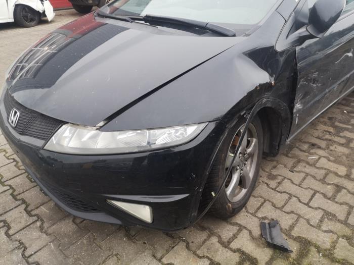 Honda Civic 1.4i Type S 16V Skrotfordon (2009, ZWART)