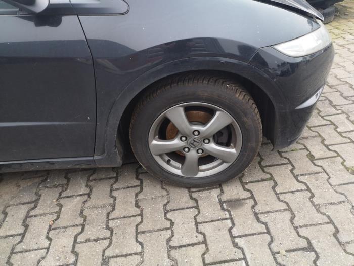 Honda Civic 1.4i Type S 16V Skrotfordon (2009, ZWART)