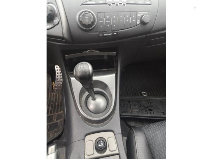 Honda Civic 1.4i Type S 16V Skrotfordon (2009, ZWART)