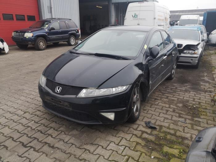 Honda Civic 1.4i Type S 16V Skrotfordon (2009, ZWART)