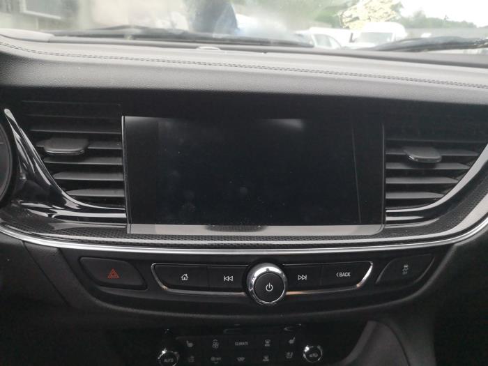 Opel Insignia Grand Sport 2.0 CDTI 16V 4x4 Samochód złomowany (2020, Bialy)