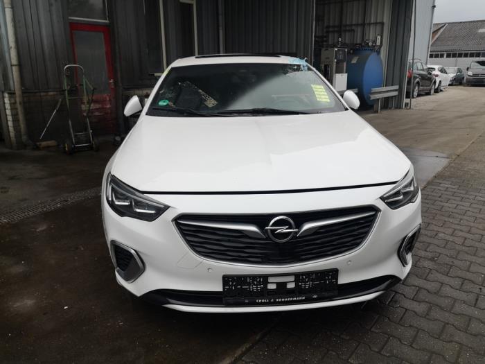 Opel Insignia Grand Sport 2.0 CDTI 16V 4x4 Samochód złomowany (2020, Bialy)