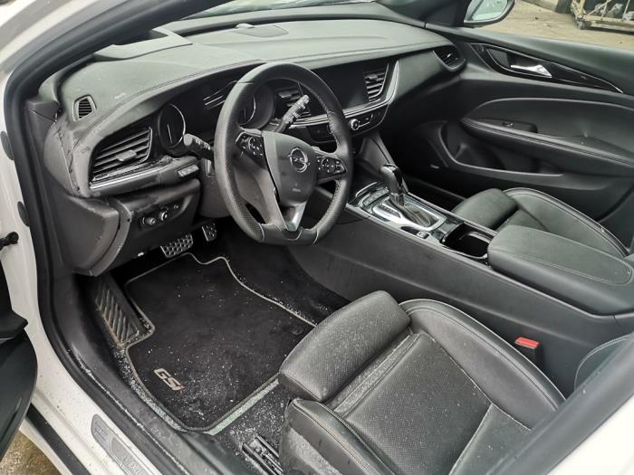 Opel Insignia Grand Sport 2.0 CDTI 16V 4x4 Samochód złomowany (2020, Bialy)
