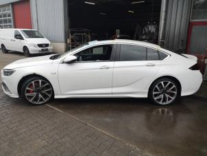 Opel Insignia Grand Sport 2.0 CDTI 16V 4x4 Samochód złomowany (2020, Bialy)