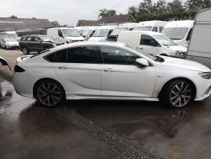 Opel Insignia Grand Sport 2.0 CDTI 16V 4x4 Samochód złomowany (2020, Bialy)