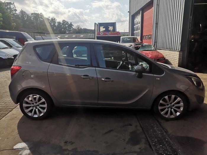 Opel Meriva 1.7 CDTI 16V Épave (2011, Gris)