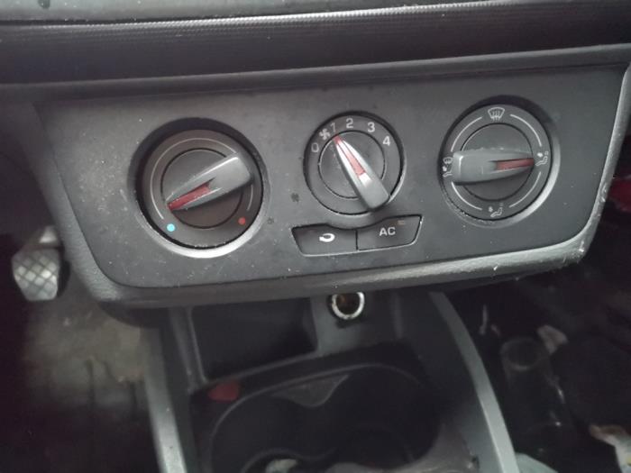 Seat Ibiza IV 1.4 TDI Épave (2009, Noir)