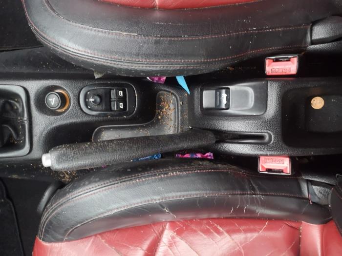 Peugeot 206 CC 1.6 16V Samochód złomowany (2001, Szary)