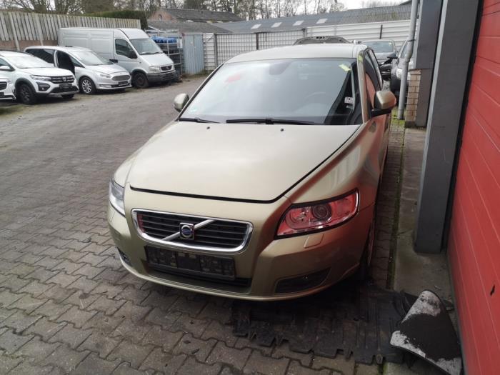 Volvo V50 1.6 D 16V Épave (2010, Vert)