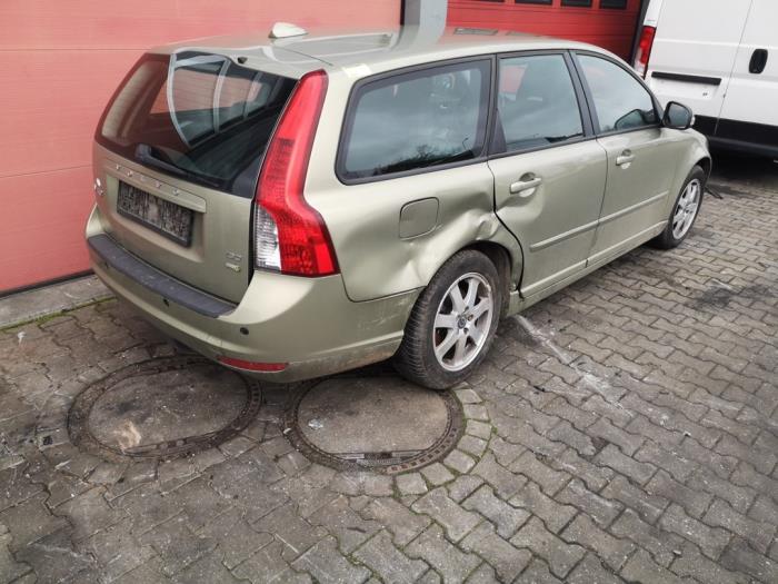 Volvo V50 1.6 D 16V Épave (2010, Vert)