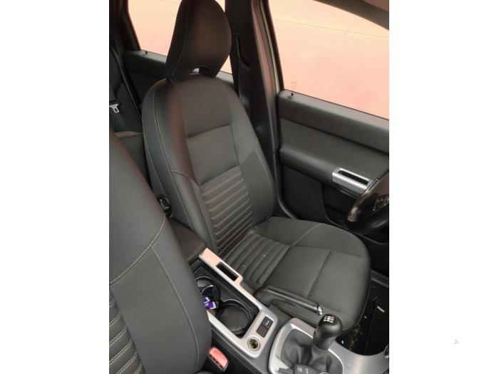 Volvo V50 1.6 D 16V Épave (2010, Vert)