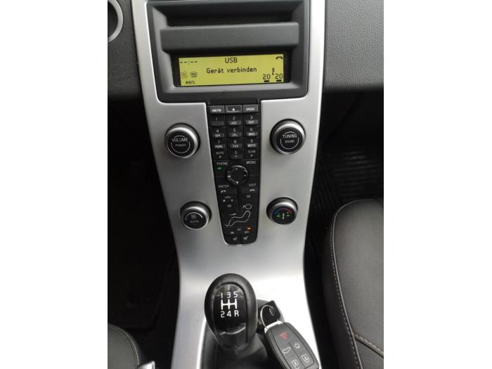 Volvo V50 1.6 D 16V Épave (2010, Vert)