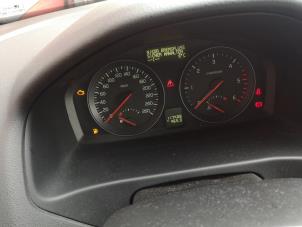 Volvo V50 1.6 D 16V Épave (2010, Vert)