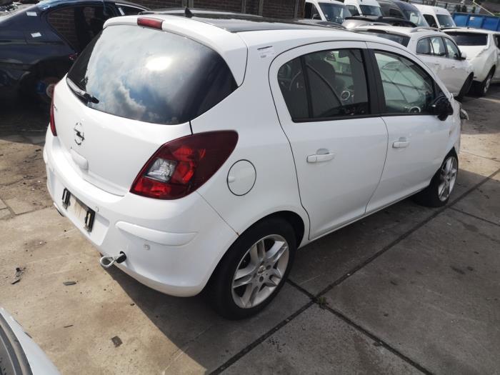 Opel Corsa D 1.4 16V Twinport Vehículo de desguace (2009, Blanco)