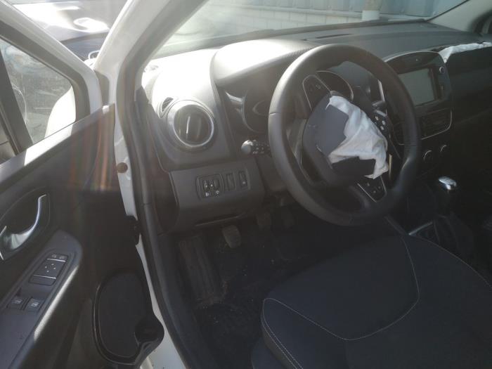 Renault Clio IV Estate/Grandtour 0.9 Energy TCE 90 12V Épave (2017, Blanc)
