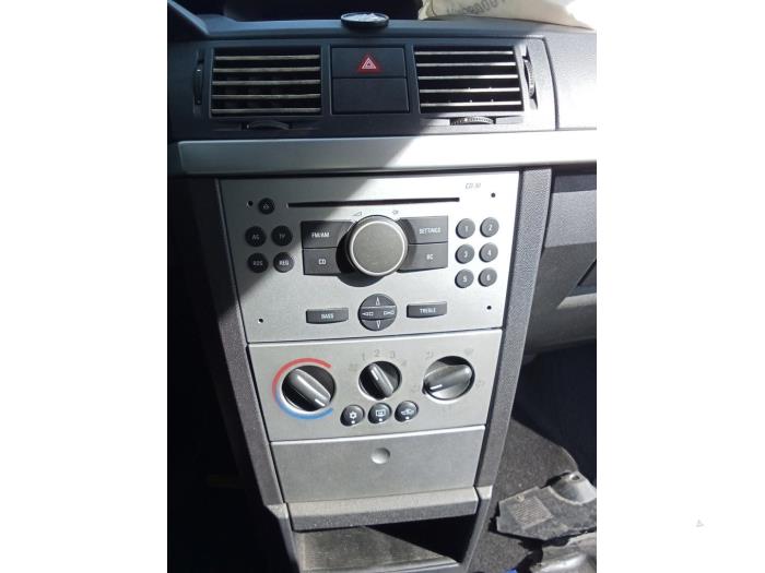Opel Meriva 1.6 16V Skrotfordon (2005, GRIJS)