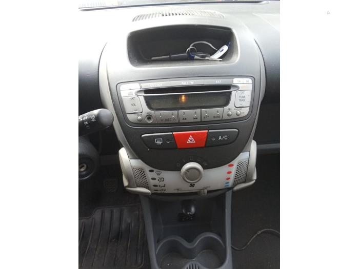 Toyota Aygo 1.0 12V VVT-i Vehículo de desguace (2010, Rojo)