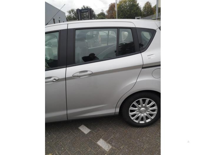 Ford B-Max 1.6 Ti-VCT 16V Schrottauto (2015, Grau)