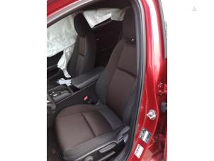Mazda 3 Sport 2.0 SkyActiv-G 122 Mild Hybrid 16V Samochód złomowany (2021, Czerwony)