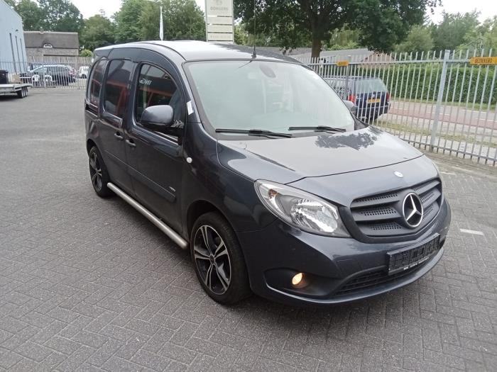 Mercedes Citan 1.5 109 CDI Épave (2017, Gris)
