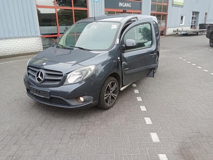 Mercedes Citan 1.5 109 CDI Épave (2017, Gris)