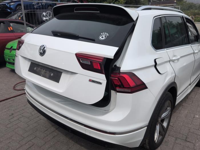 Volkswagen Tiguan 2.0 TSI 16V 4Motion Vehículo de desguace (2019, Blanco)