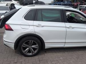 Volkswagen Tiguan 2.0 TSI 16V 4Motion Vehículo de desguace (2019, Blanco)