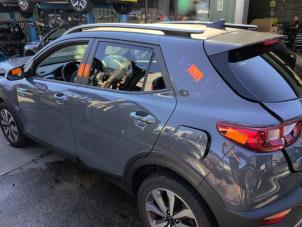 Kia Stonic 1.0i T-GDi 12V Eco-Dynamics+ Vehículo de desguace (2021, Gris)