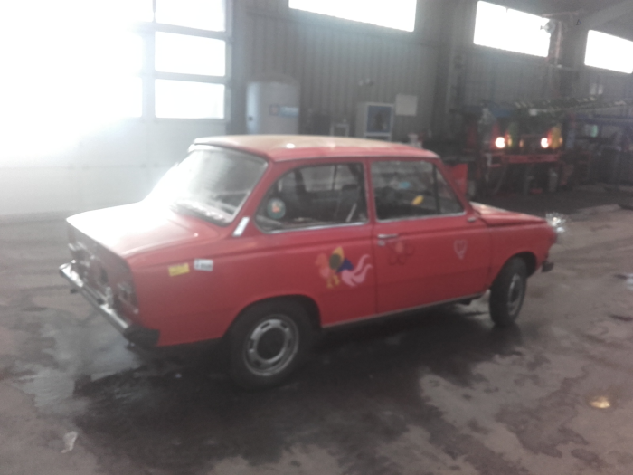DAF 66 46 De Luxe Salvage vehicle (1977, Red)