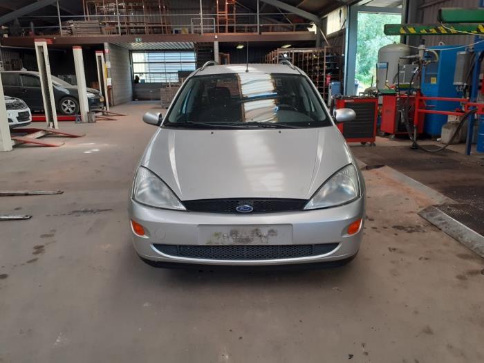 Ford Focus Vehículo de desguace (2000, Gris)