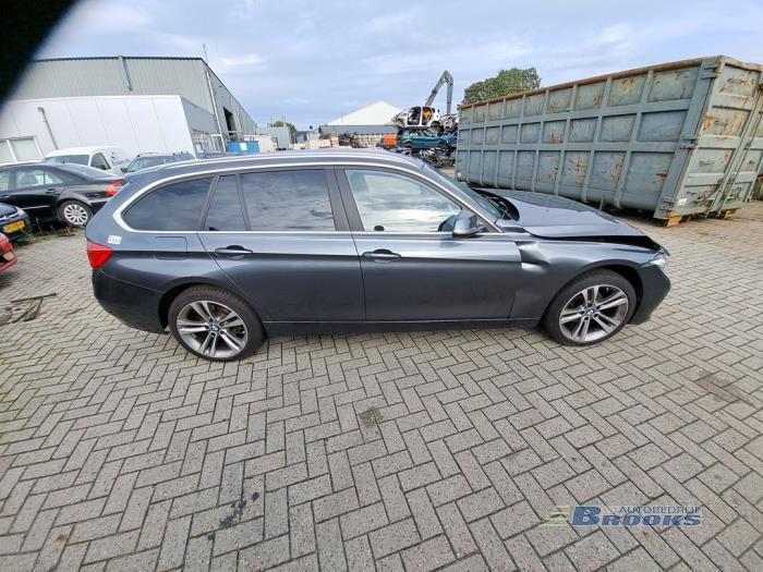 BMW 3 serie Touring 316i 1.6 16V Épave (2014, Gris)