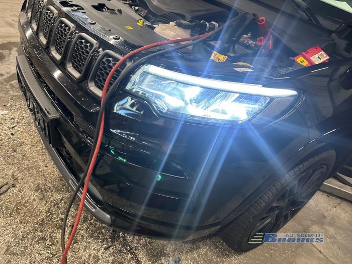 Jeep Compass II 1.3 4XE 240 16V 4x4 Épave (2022, Noir)